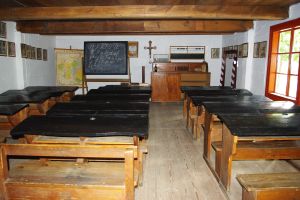 Wnętrze szkoły powszechnej, lata 20.-30. XX w., aranżacja